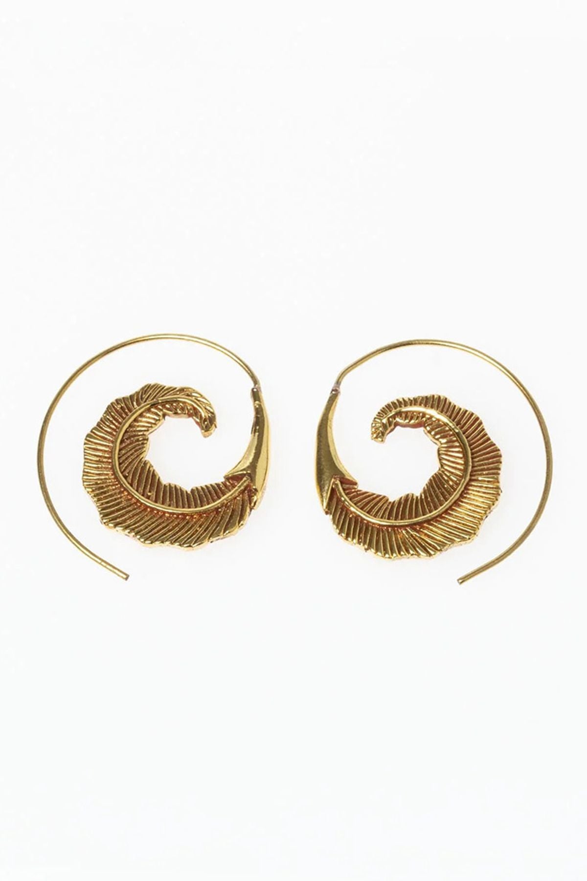 Yaprak Figürlü Spiral Pirinç Küpe Mix