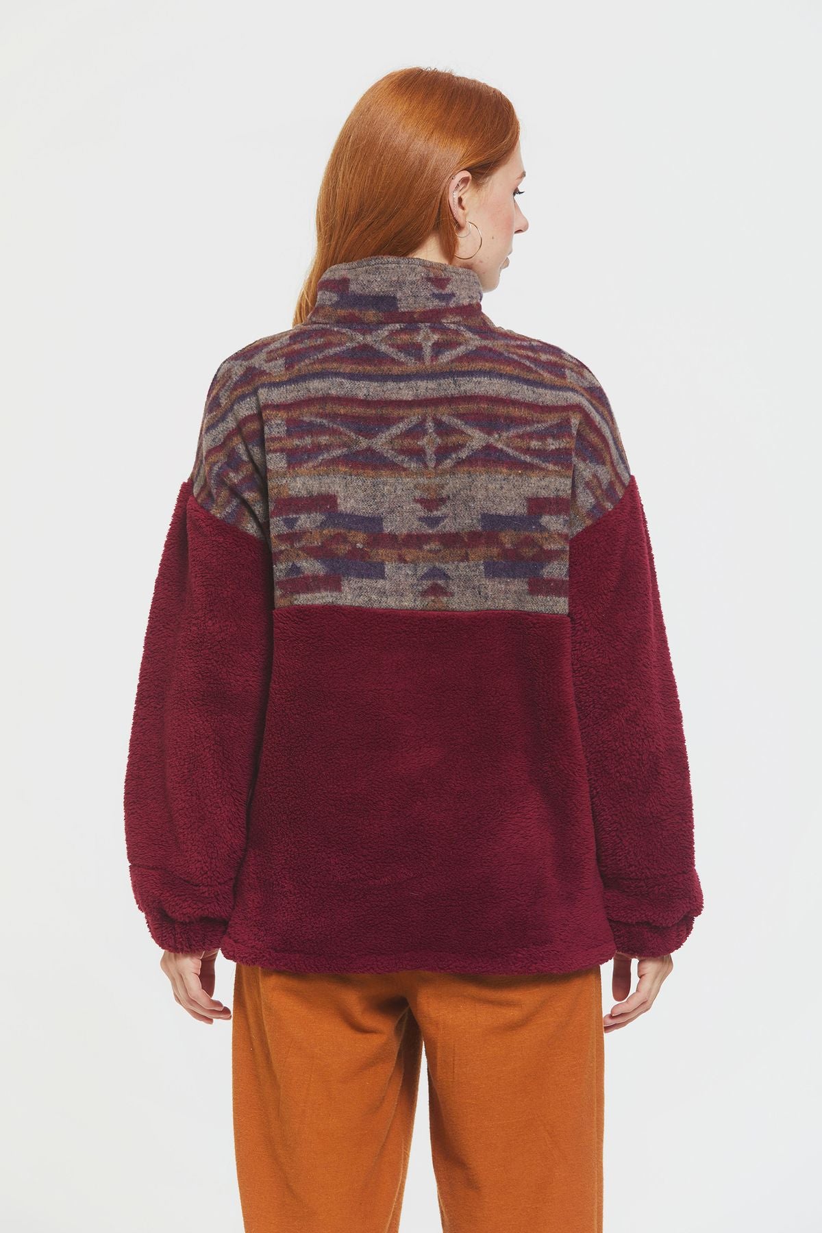 Boğazlı Etnik Desenli Peluş Sweatshirt Bordo