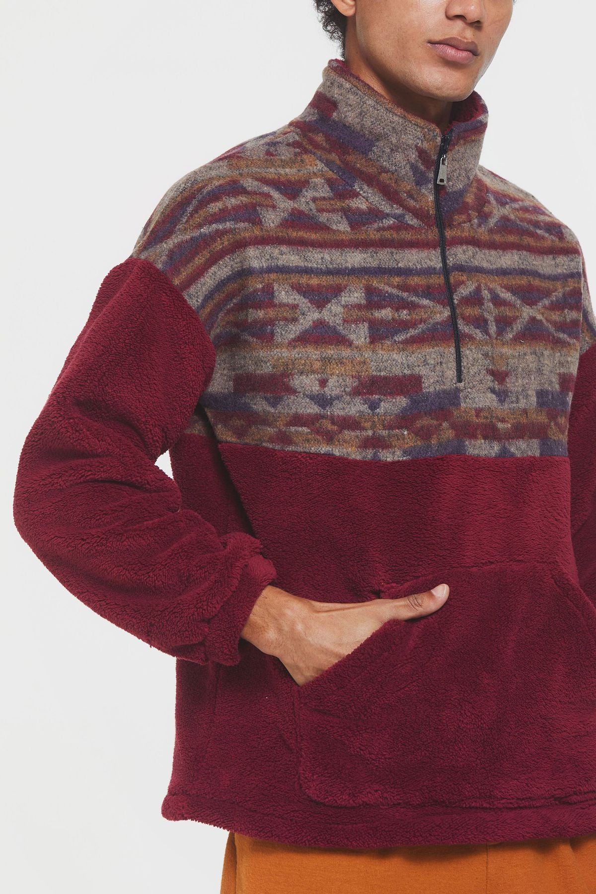 Boğazlı Etnik Desenli Peluş Sweatshirt Bordo