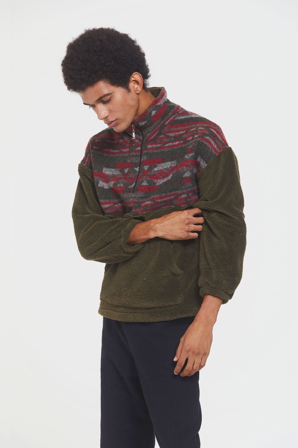 Boğazlı Etnik Desenli Peluş Sweatshirt Haki