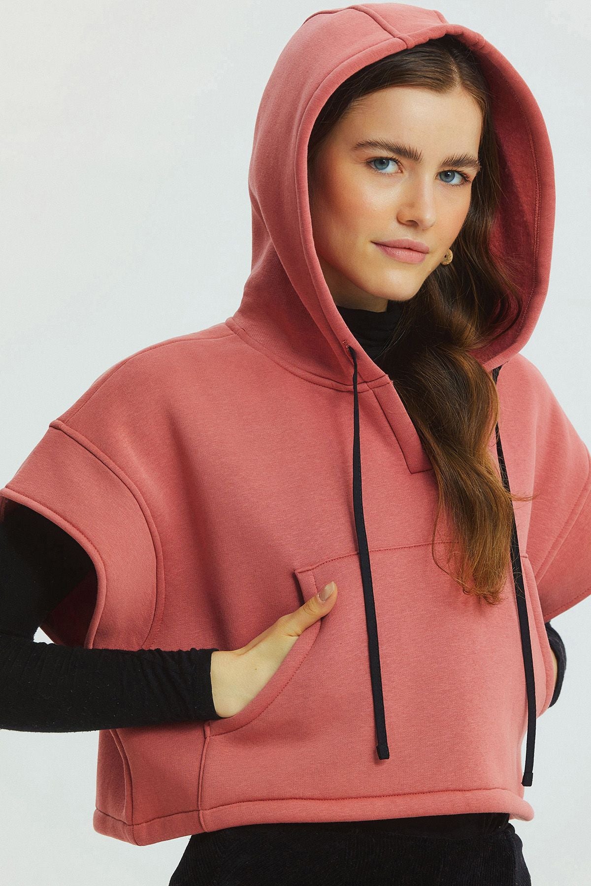 Kapüşonlu Pamuklu Crop Sweatshirt Pembe